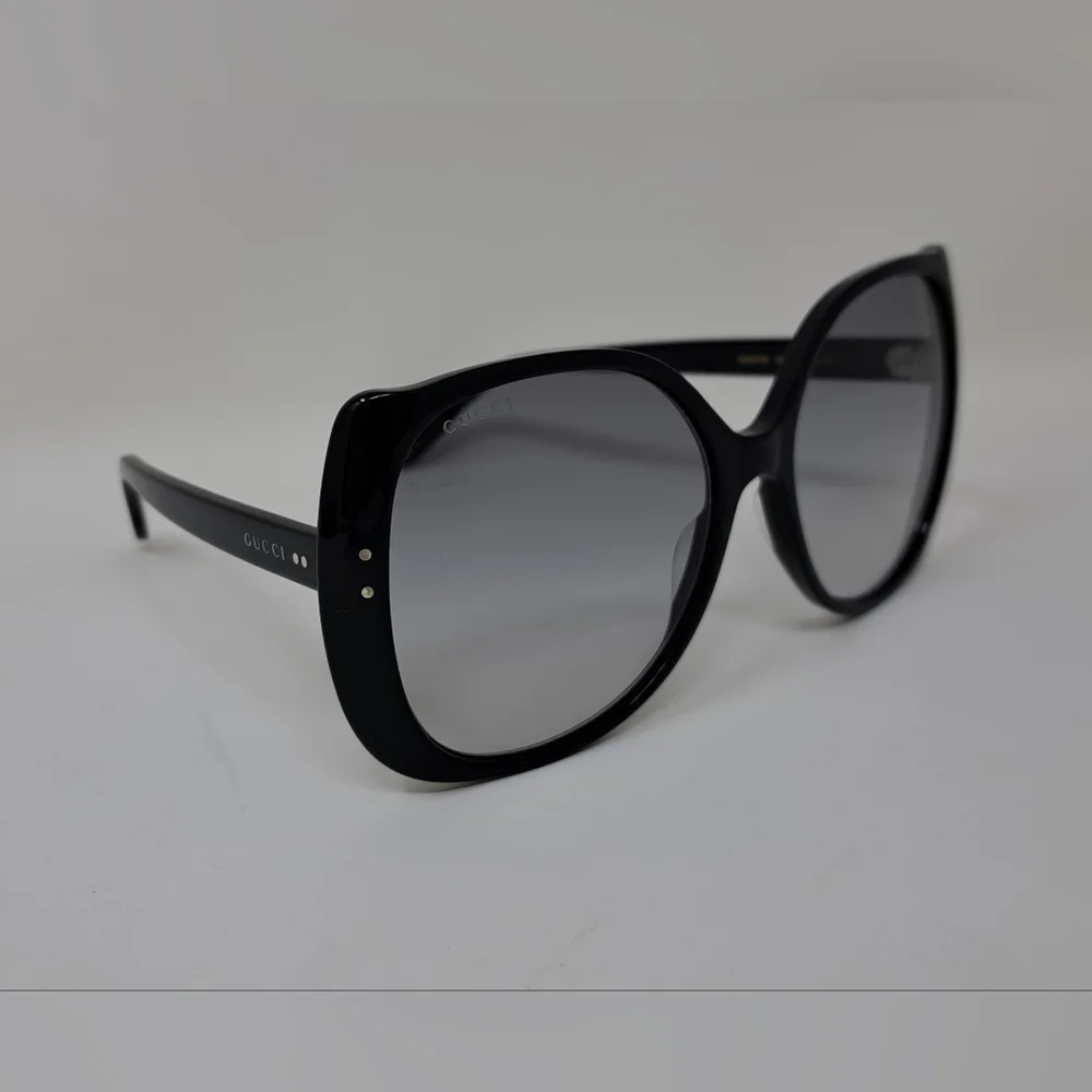 Gucci Nero Sunglasses Oversized Square Frame Black Gray GG0472SA 001 56-17-145